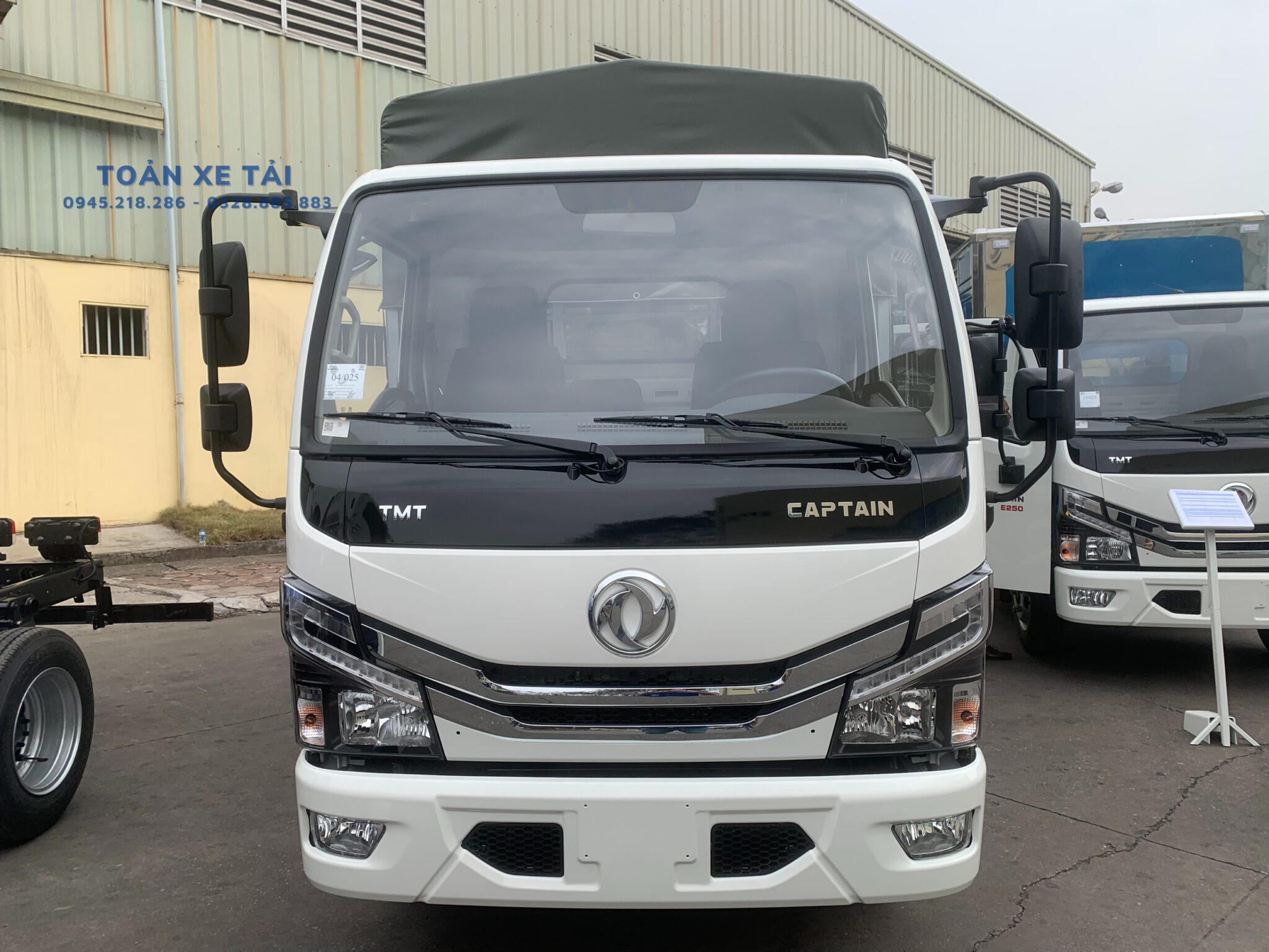 Captain E250 thùng mui bạt dài 3m7 | Xe tải 2.5 tấn TMT Giá Rẻ